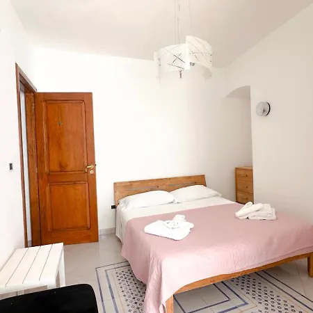 Ritrovata Apartment *
